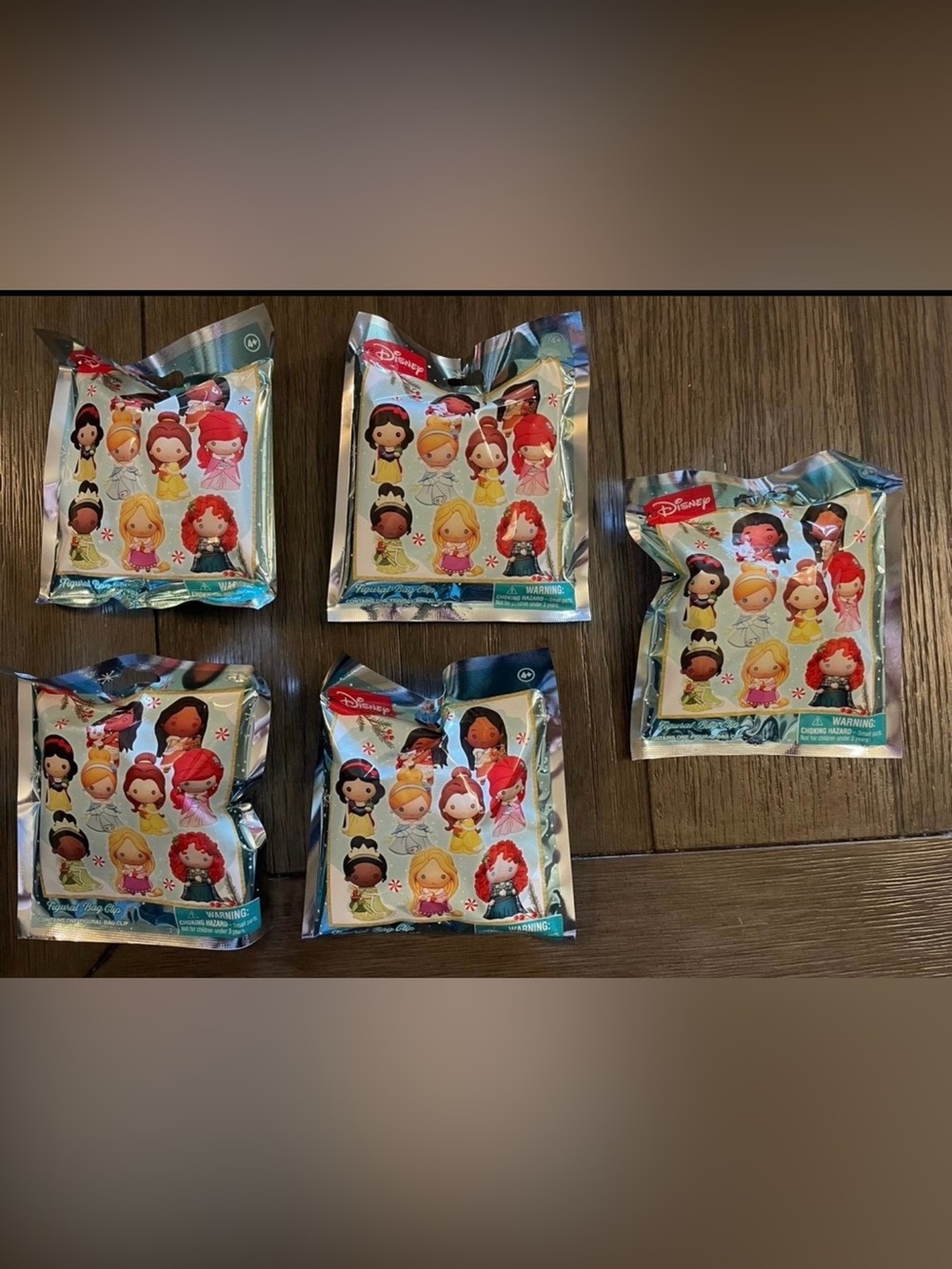 A lot of 5 Disney princess’s Christmas limited edition figural bag clips
